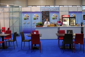 Construma 2014 - A Reneo Café is az Impala Bútorkereskedő Kft. székeit és asztalait választotta