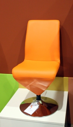 Construma 2014 - Impala Bútorkereskedő Kft. MF narancssárga színű széke